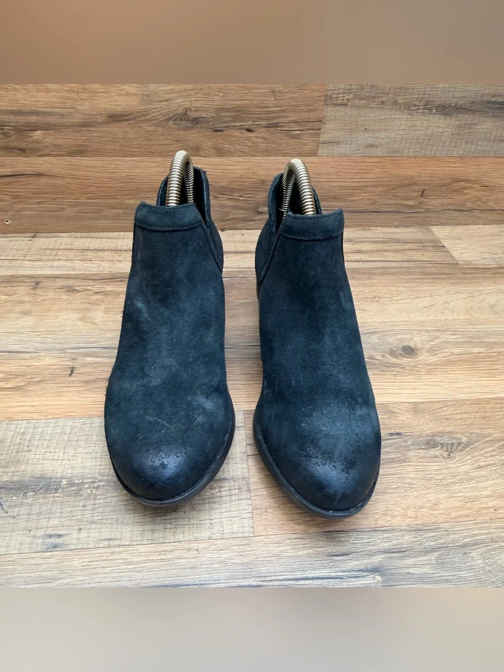 Sorel women size 7.5 Lolla Black Suede Leather Cut Out Chelsea Ankle Boots Slip